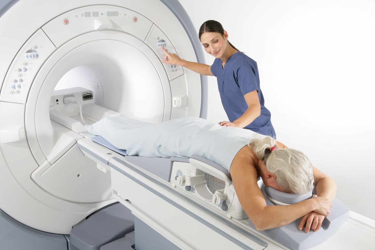 Магнитно резонансная томография как делают. MAGNETOM Sempra. Магнитно-резонансная томография позвоночника. Аппарат мрт пояснично крестцового отдела. Компьютерная томография позвоночника.